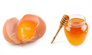 Trứng gà và mật ong trị tàn nhang